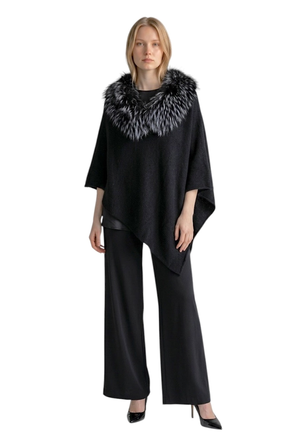 Le îls black poncho jacket
