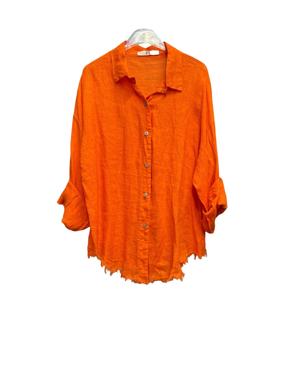 Le îls orange shirt