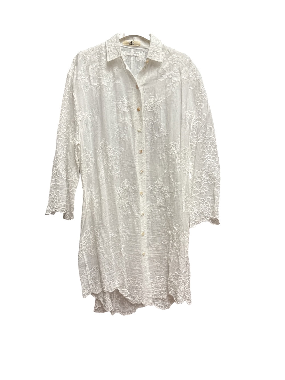 Le îls white shirt