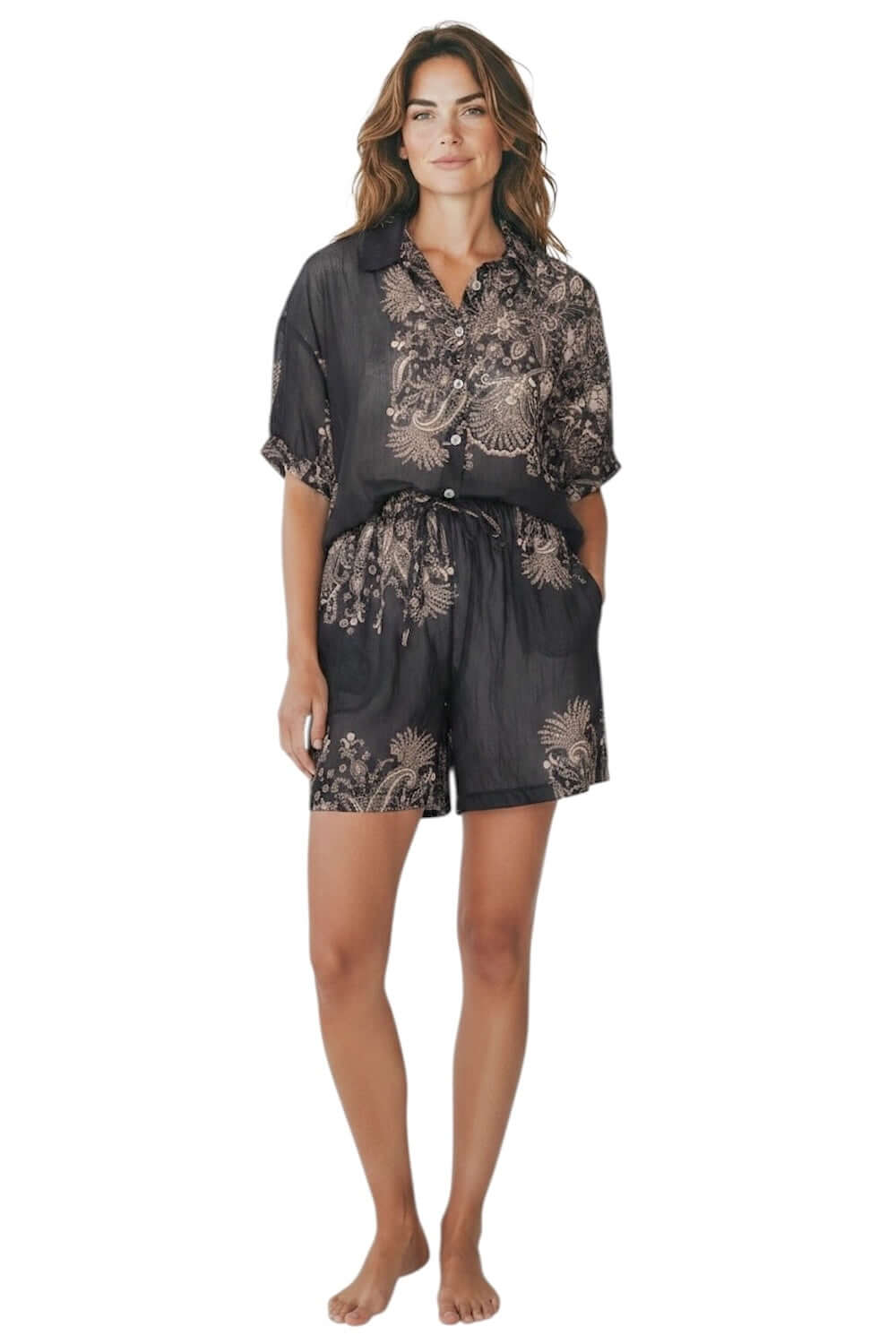 Saiph black shirt