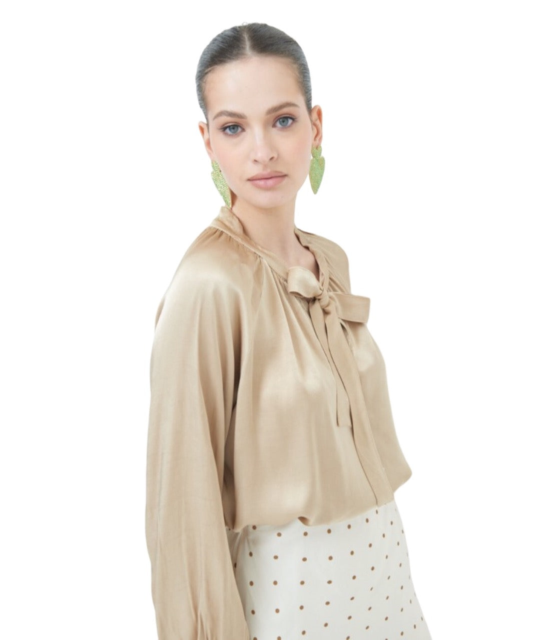Kikisix camel bow shirt
