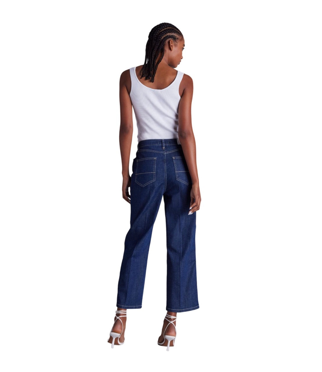 Please blue denim jeans