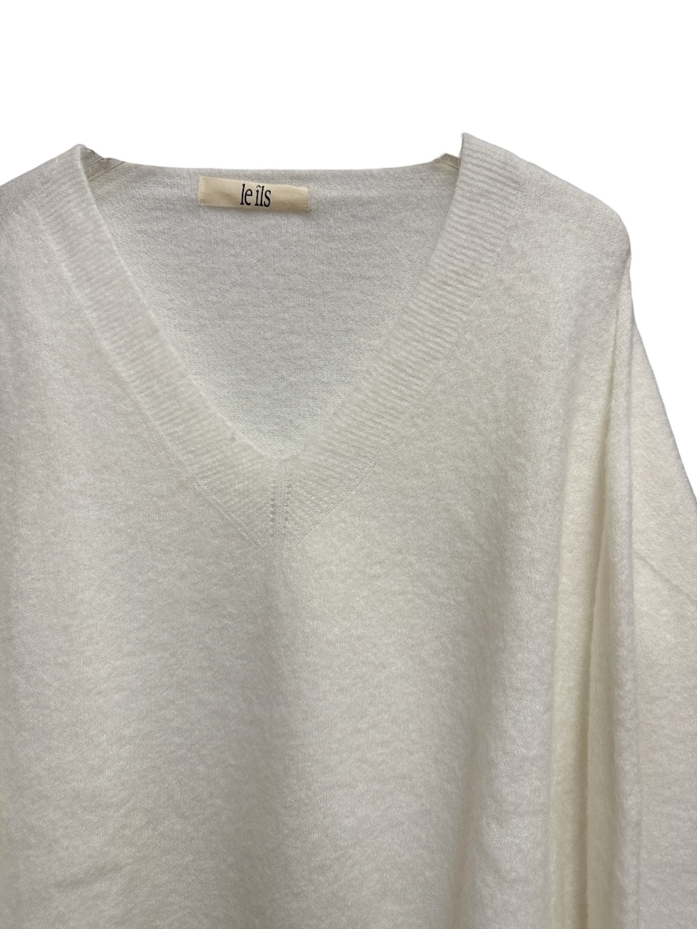 Le îls white pullover