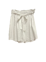 Le îls white short