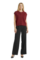 Le îls wine red vest