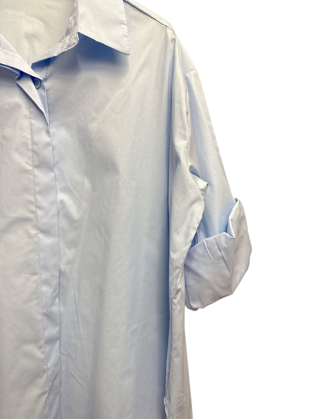 Le îls light blue shirt