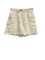 Le îls beige bermuda