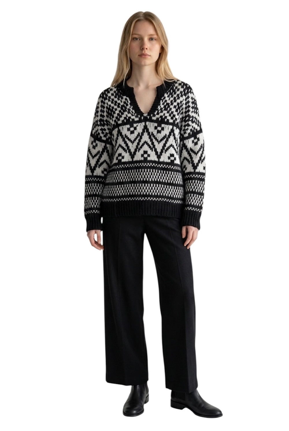Saiph black pullover