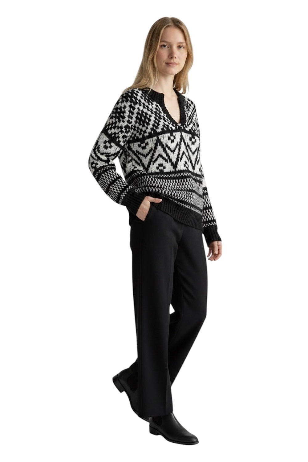 Saiph black pullover