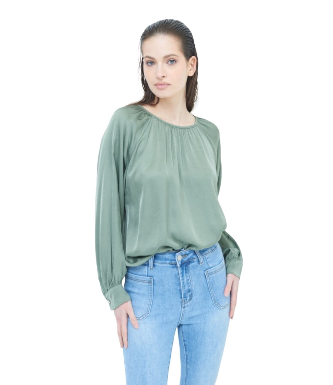 Kikisix green classic shirt