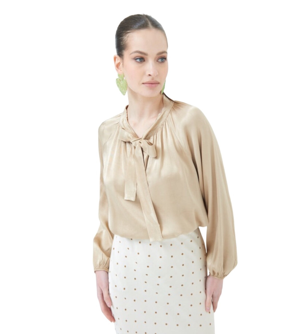 Kikisix camel bow shirt