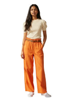 Le îls orange pants